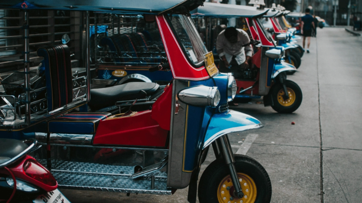 yamraj-on-leave-desis-react-to-man-miraculous-escape-after-getting-dragged-by-auto-viral-video